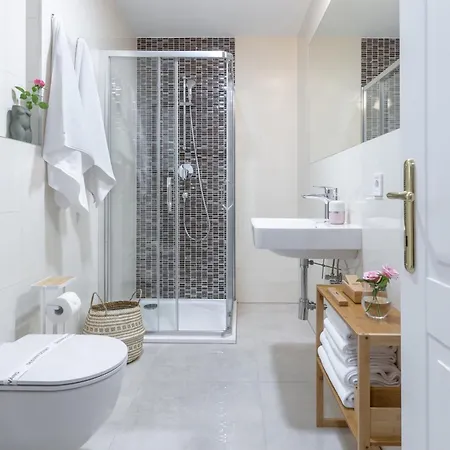 Apartamento Turnkey I Letna Park Praga