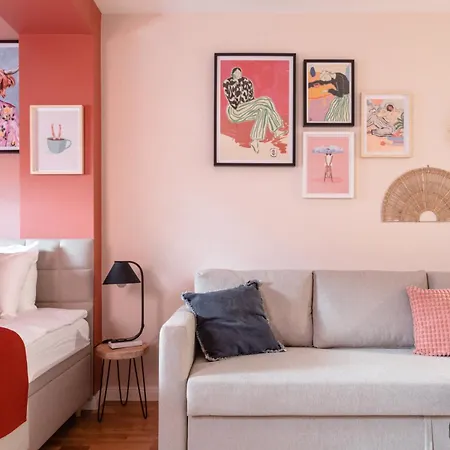 Turnkey I Letna Park Apartment