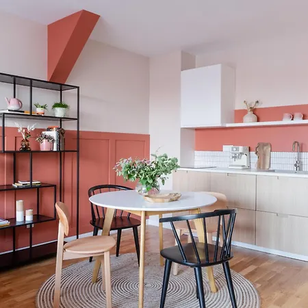 Turnkey I Letna Park Apartment *