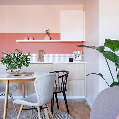 Turnkey I Letna Park Apartment